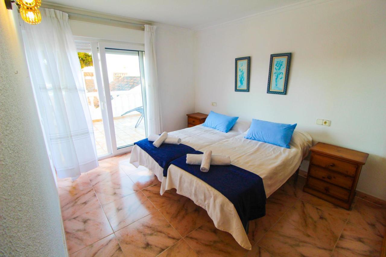 Great Villa, Sea Views, 20 Secs Walk To The Beach, Bbq, 9 People, 5 Mins Car From Alicante City Center, Sailing Club 3 Mins Walk Екстер'єр фото
