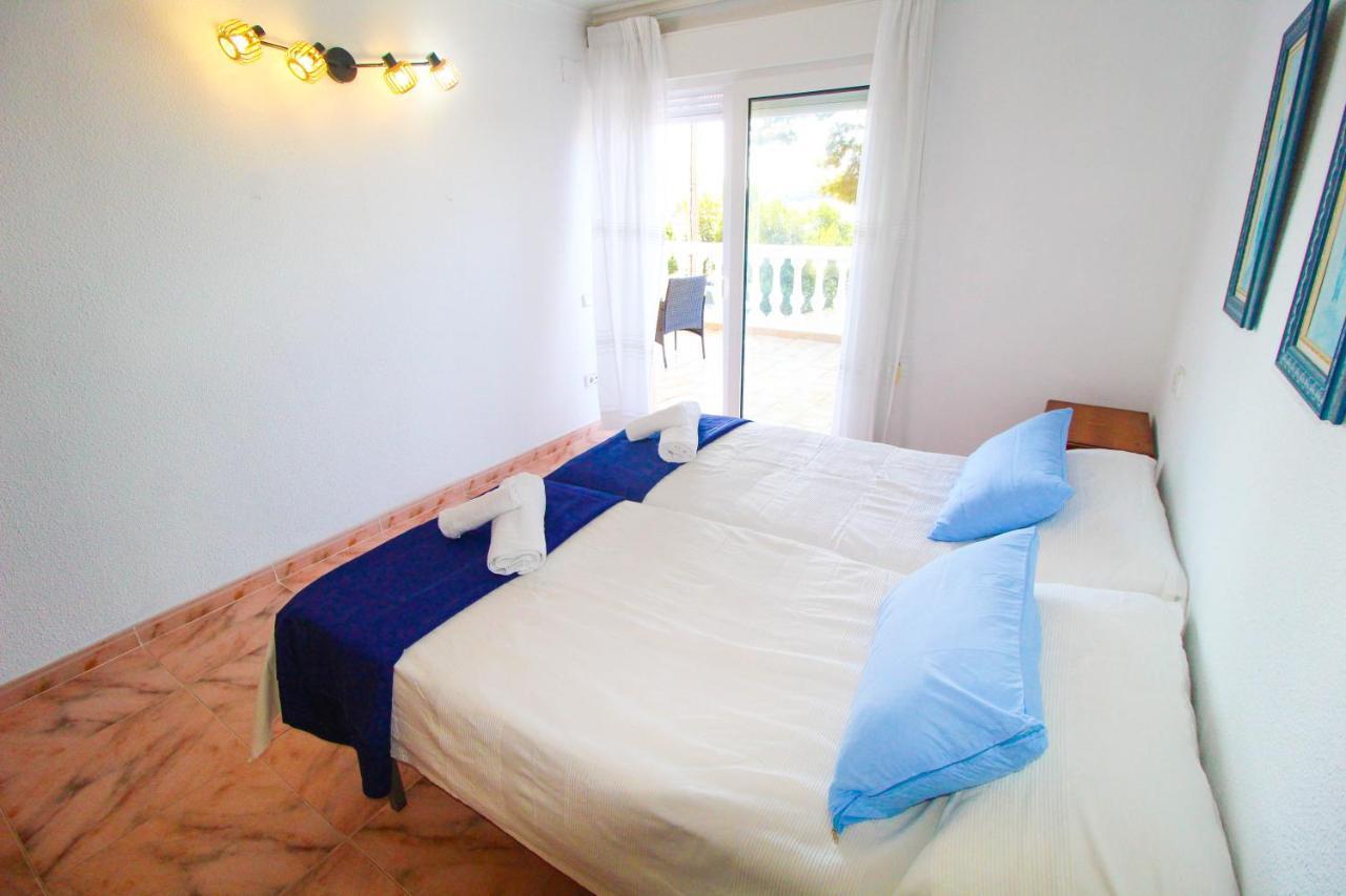 Great Villa, Sea Views, 20 Secs Walk To The Beach, Bbq, 9 People, 5 Mins Car From Alicante City Center, Sailing Club 3 Mins Walk Екстер'єр фото